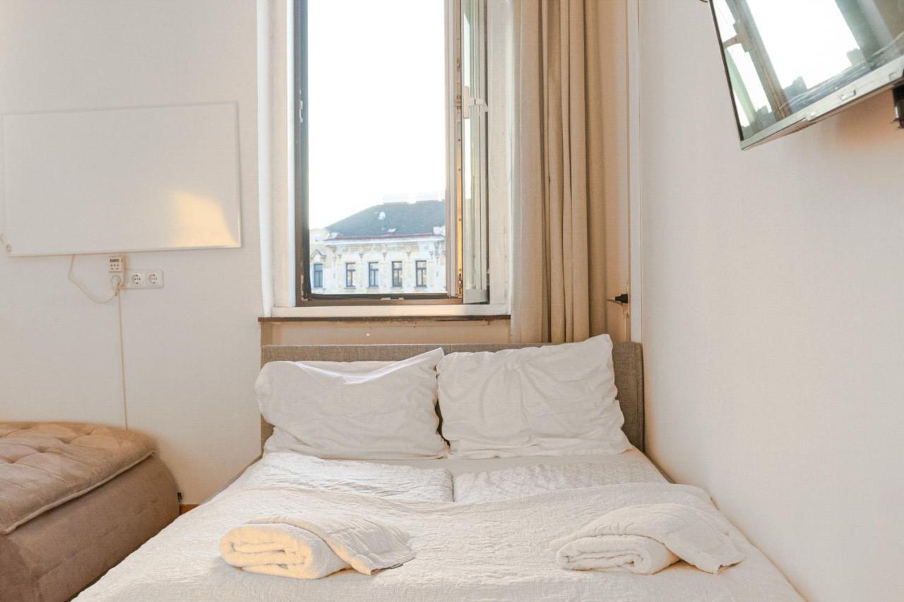 Joyful 2Br Shared Apt Near Millenium Tower & Danube River Wina Bagian luar foto