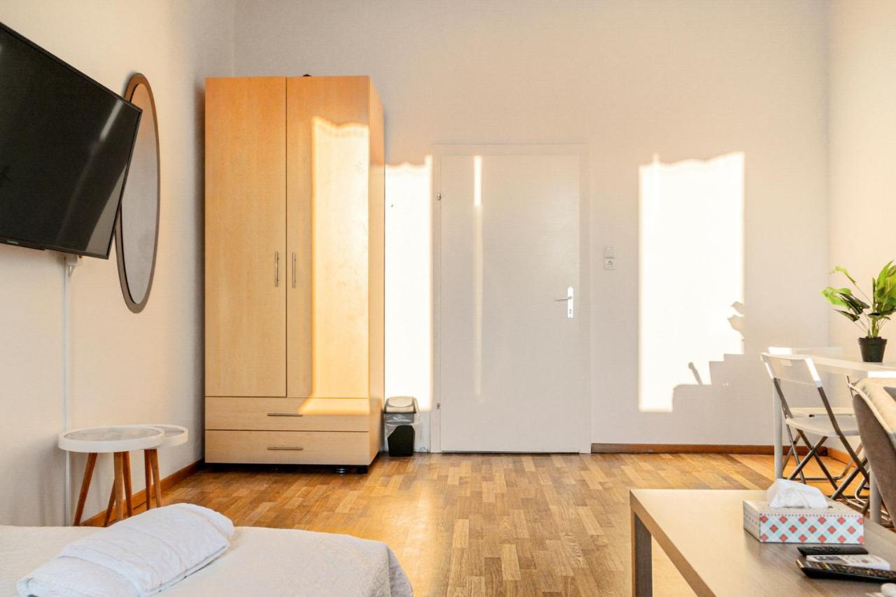 Joyful 2Br Shared Apt Near Millenium Tower & Danube River Wina Bagian luar foto